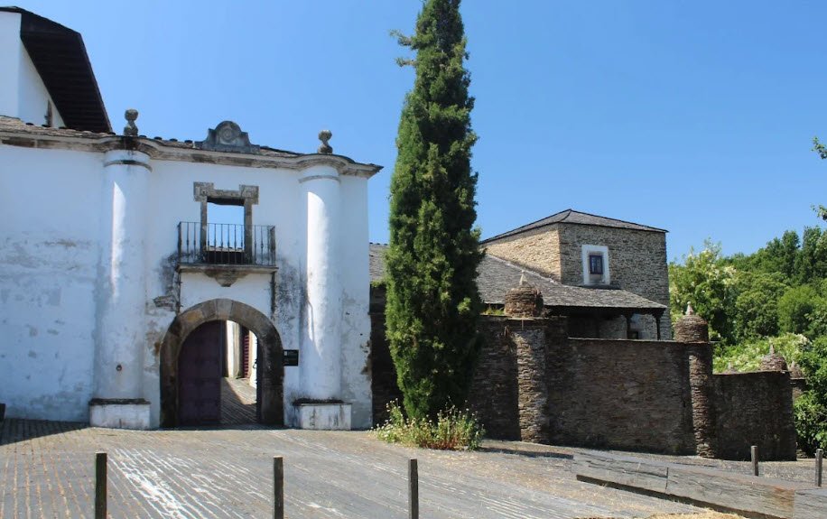 Casa Forte de Lusío, Spain